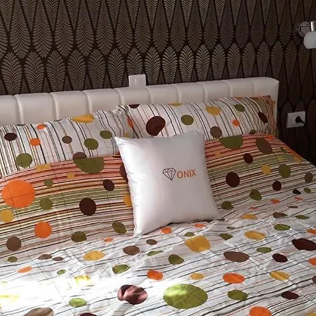 Onix Hotel *